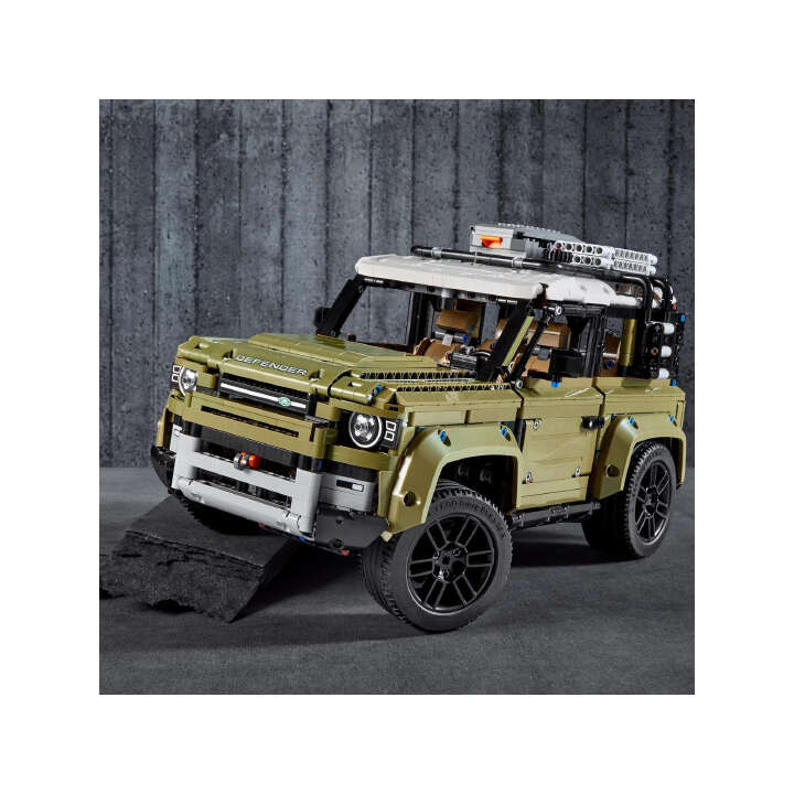 LEGO TECHNIC Land Rover Defender LEGO TECHNIC Land Rover Defender